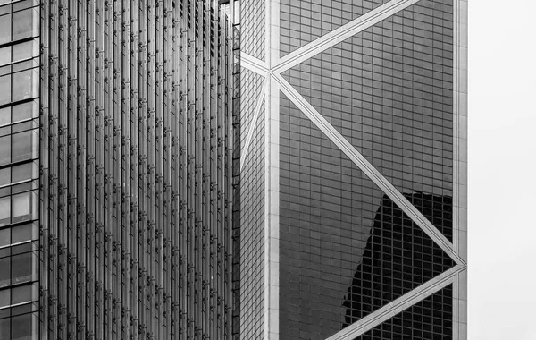 Edifício comercial Close Up em preto e branco — Fotografia de Stock