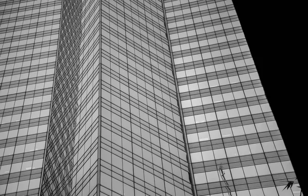 Edifícios de escritórios modernos em Hong Kong, cor preta e branca — Fotografia de Stock