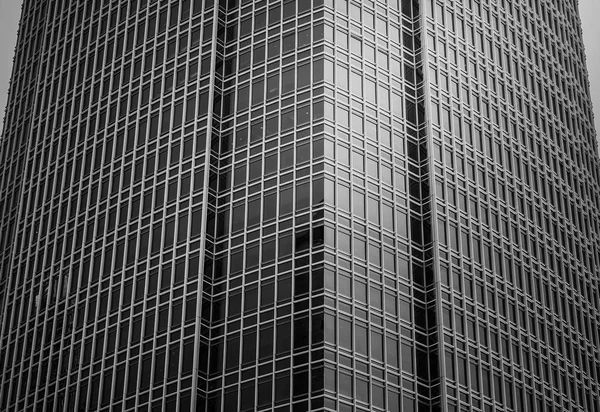 Ticari bina yakın Up siyah-beyaz — Stok fotoğraf