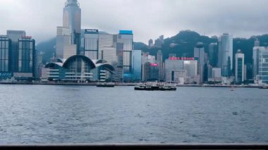 Hong Kong, Çin, 22 Mart 2019: yavaş hareket, Avenue yıldız turist ziyaret. Yıldız Avenue Hong Kong Victoria Limanı bulunmaktadır. Ve 2019 yılında yeniden aç