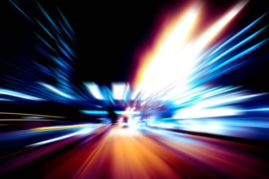 Şehirdeki gece trafiği ışıklarının soyut görüntüsü