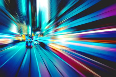 Şehirdeki gece trafiği ışıklarının soyut görüntüsü