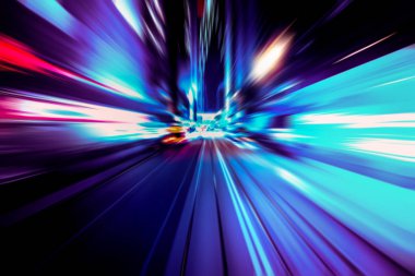 Şehirdeki gece trafiği ışıklarının soyut görüntüsü