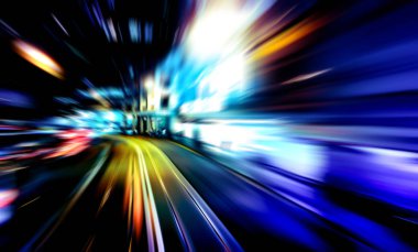Şehirdeki gece trafiği ışıklarının soyut görüntüsü