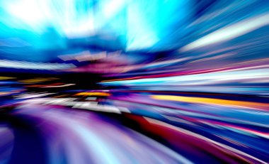 Şehirdeki gece trafiği ışıklarının soyut görüntüsü