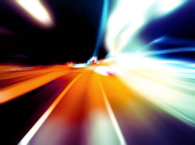 Şehirdeki gece trafiği ışıklarının soyut görüntüsü