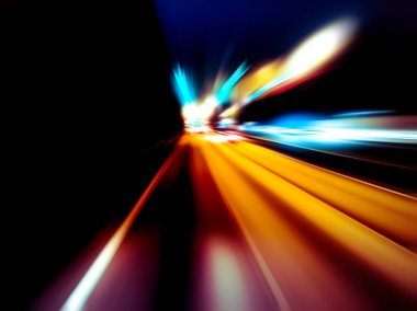 Şehirdeki gece trafiği ışıklarının soyut görüntüsü