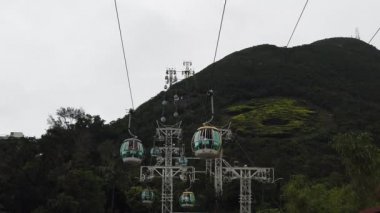 Dağlara Teleferik yolunun yavaş hareketi