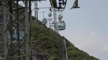 Dağlara Teleferik yolunun yavaş hareketi