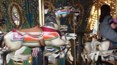 Ocean Park, Hong Kong atlıkarınca turist yavaş hareket