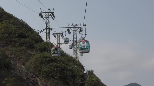 Lambat gerak Cable Car cara untuk pegunungan — Stok Video