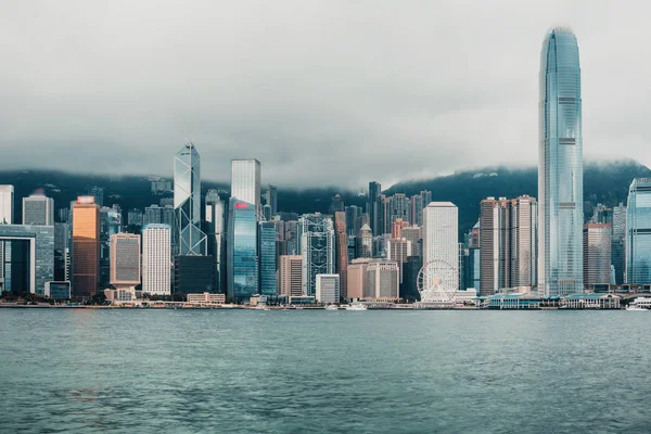 香港风景，从维多利亚港看 — 图库照片