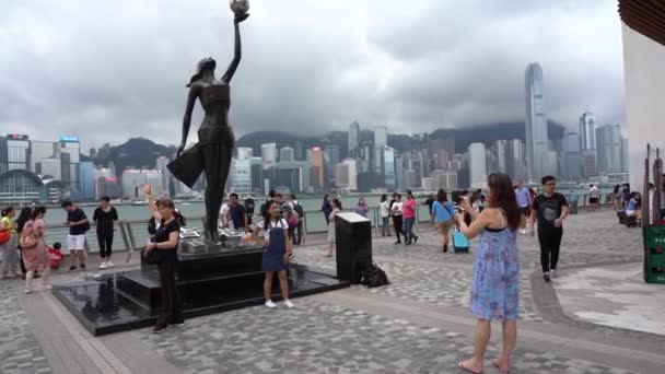 Hong Kong China Juni 2019 Touristen Besuchen Die Allee Der — Stockvideo