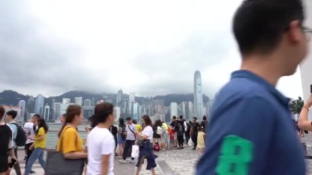 Hong Kong Cina Giugno 2019 Turisti Visitano Avenue Stars Avenue — Video Stock