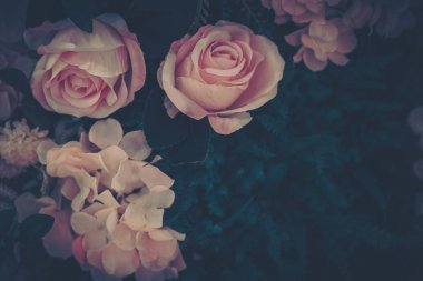 Güzel Yapay Çiçekler Arkaplanı, Vintage tarzı;