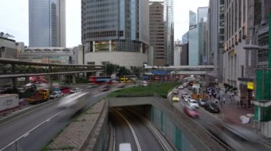 Hong Kong, Çin, 05 Haziran 2019: Timelapse/Central bölgesinde Hong Kong meşgul trafik Hyperlapse. onun Hong Kong yoğun ana yol biridir 