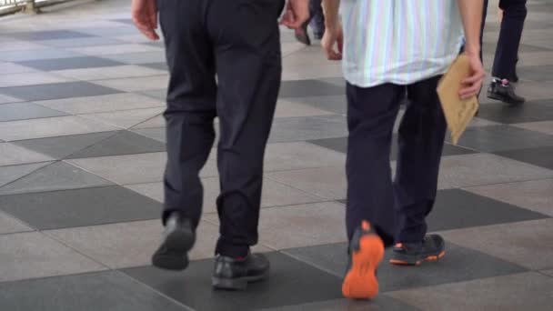 Hong Kong Chiny Czerwca 2019 Slow Motion Ludzi Chodzenie Zawieszone — Wideo stockowe