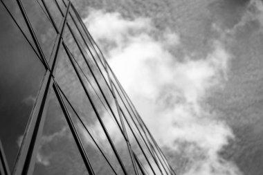 Hong Kong ticari bina B&W renk ile yakın çekim