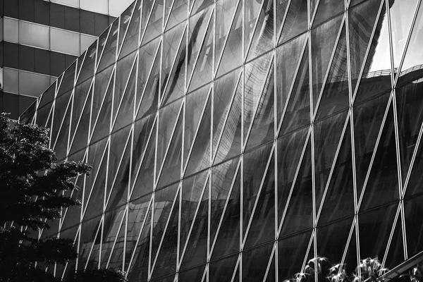 Hong Kong Edificio Comercial Primer plano con B & W color — Foto de Stock