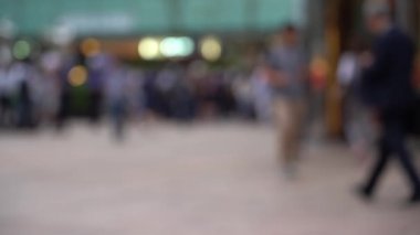 Iş insanların Soyut bokeh arka plan mutlu saat barda buluşuyor; Yavaş Çekim