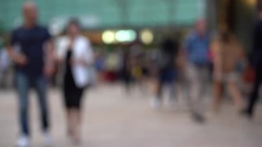 Iş insanların Soyut bokeh arka plan mutlu saat barda buluşuyor; Yavaş Çekim