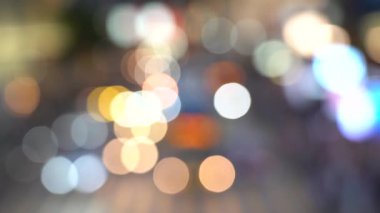 Bulanık Hong Kong şehir gecesi; Gece Hong Kong Trafik Bokeh görünümü; Yavaş Çekim