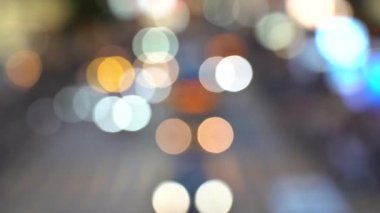 Bulanık Hong Kong şehir gecesi; Gece Hong Kong Trafik Bokeh görünümü; Yavaş Çekim