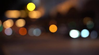 Bulanık Hong Kong şehir gecesi; Gece Hong Kong Trafik Bokeh görünümü; Yavaş Çekim