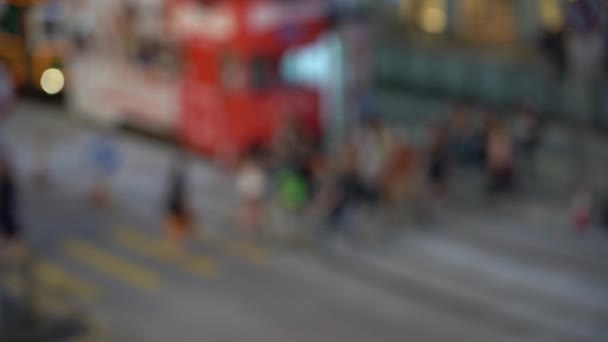 Vervaagde Mensen Drukke Crosswalk Slow Motion — Stockvideo