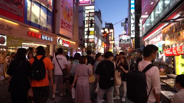 Osaka Japonya Haziran 2019 Gece Dotonbori Ziyaret Eden Turistlerin Yavaş — Stok video