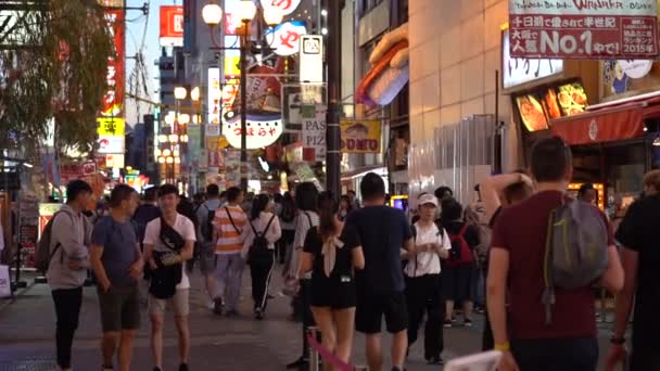 Osaka Japón Junio 2019 Cámara Lenta Turistas Que Visitan Dotonbori — Vídeos de Stock