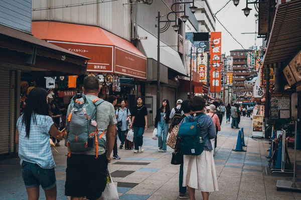 Osaka Japan Juni 2019 Människor Som Går Shoppinggatan Ebisuhigashi Mest — Stockfoto