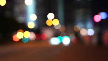Bulanık Hong Kong şehir gecesi; Gece Hong Kong Trafik Bokeh görünümü