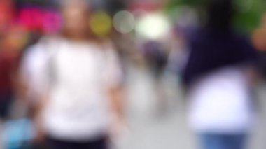 Hong Kong yoğun yaya geçidinde insanların bulanık kalabalık; Yavaş Çekim