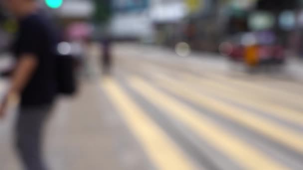 Niewyraźne Tłum Ludzi Hong Kongu Zajęty Crosswalk Zwolnionym — Wideo stockowe