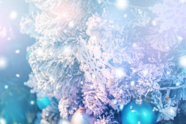 Bokeh ışıklandırmalı Noel Arkaplanı; bulanık Xmas arkaplanı 