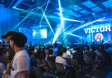 Hong Kong, Çin: 26 Temmuz 2019: birçok ziyaretçi Hong Kong Convention & Exhibition Centre 'da E-spor & müzik festivali 'ne katılır..