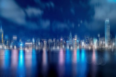 Gece Hong Kong şehir manzarası. Victoria Harbou 'Dan manzara