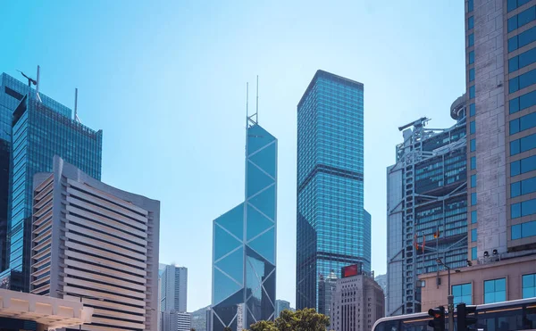 Moderne Bürogebäude in Hongkong zum Anfassen — Stockfoto