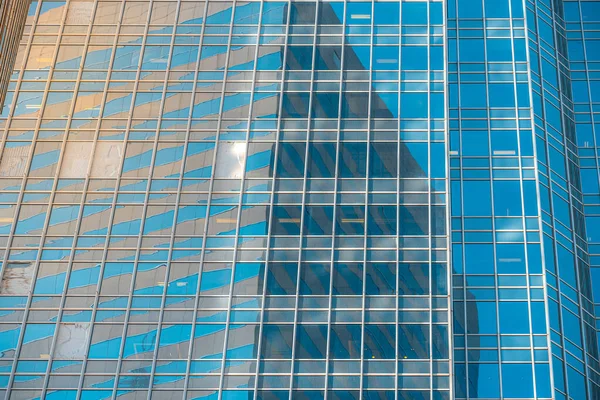 Moderne Bürogebäude in Hongkong zum Anfassen — Stockfoto