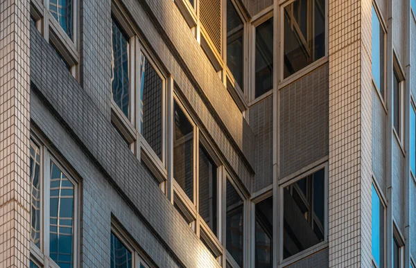 Modern office building close up in Hong Kong — Stock Photo, Image