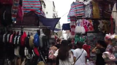 Mong Kok bölgesinde sokak manzaralı Hyperlaspe..