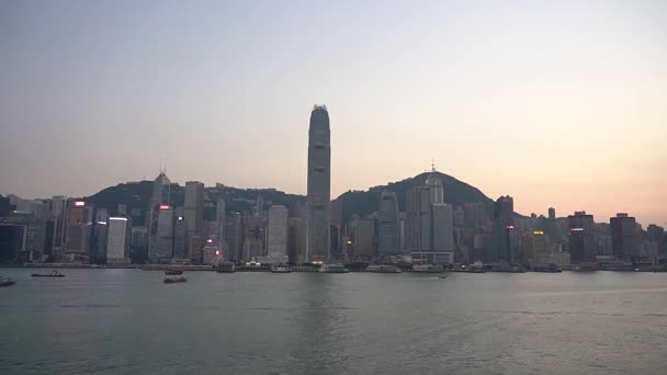 香港のタイムラプス ビクトリアハーバートワイライトビュー — ストック動画