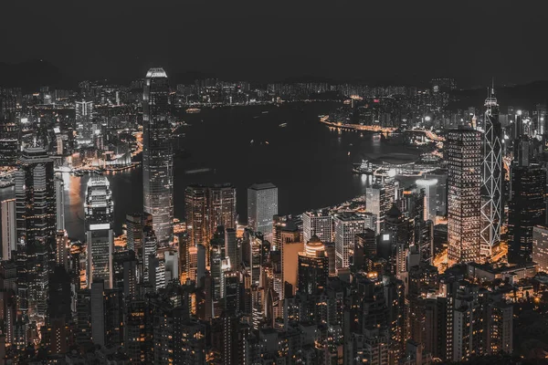 由山顶俯瞰香港城市夜景 — 图库照片
