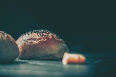 Taze ev yapımı hamburger çörekleri.