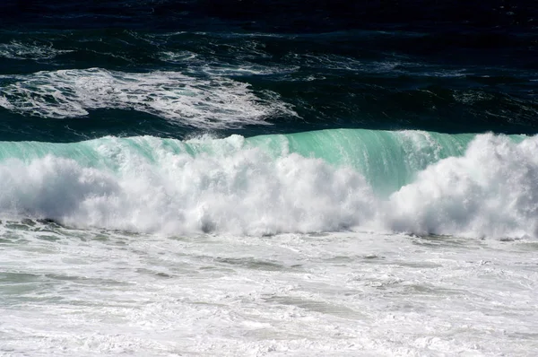 海の波 ポルトガルの美しい海岸 — ストック写真