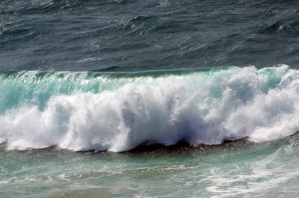 Vlny Oceánu Nádherné Pobřeží Portugalska — Stock fotografie