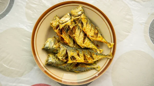 Close View Fried Mackerel Fish Serve Plate Table Background Traditional — Stock Photo, Image