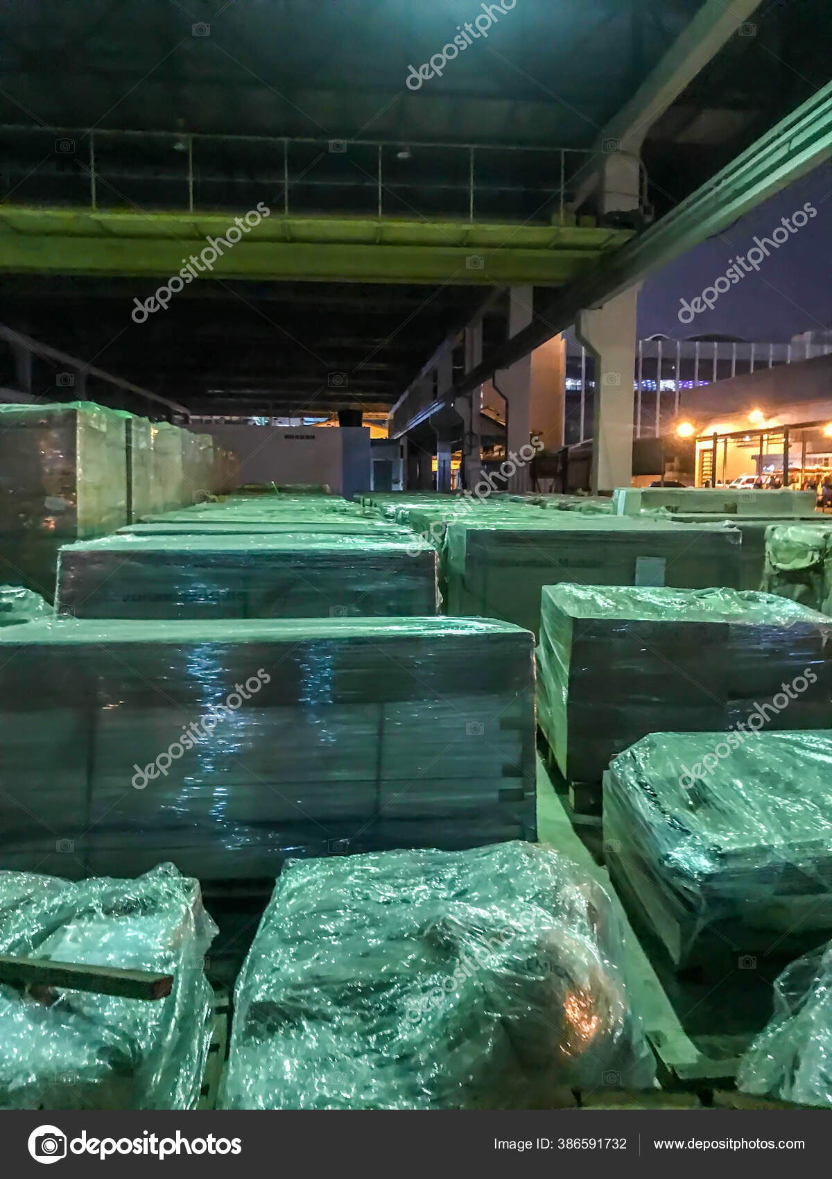 Tnb Pictures, Tnb Stock Photos & Images Depositphotos®