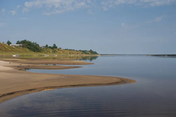 Piaszczysta plaża. Wybrzeża — Zdjęcie stockowe